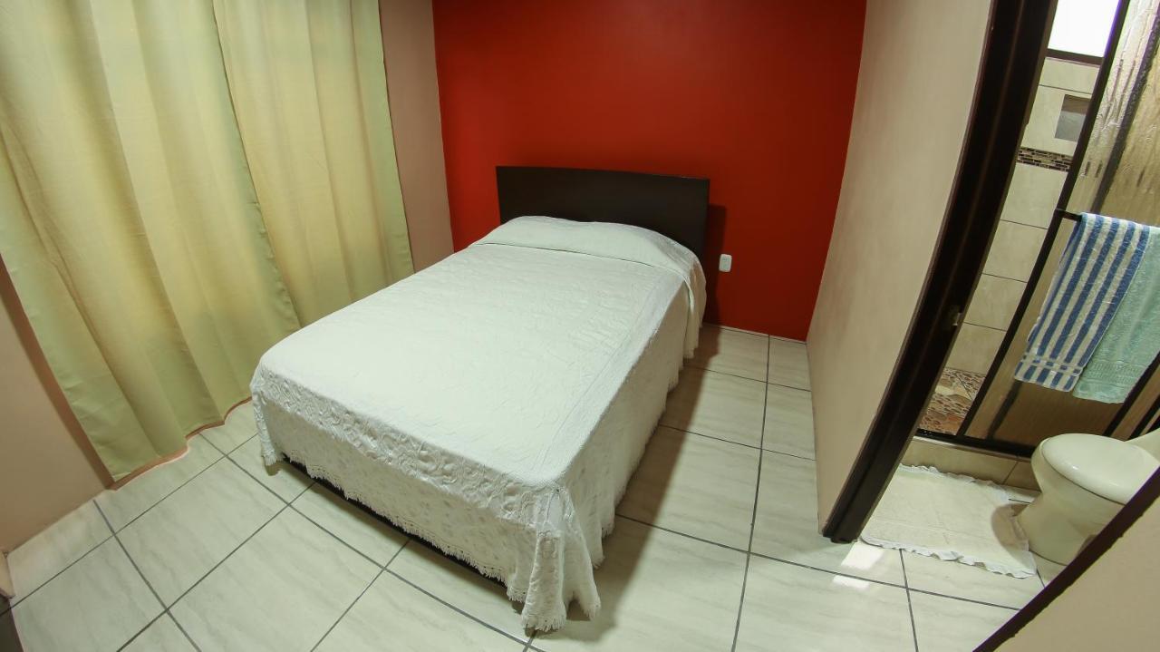 Arenal Red Apartment La Fortuna Bagian luar foto